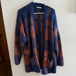 American Eagle Outfitters Navy and Rust Plaid Cardigan